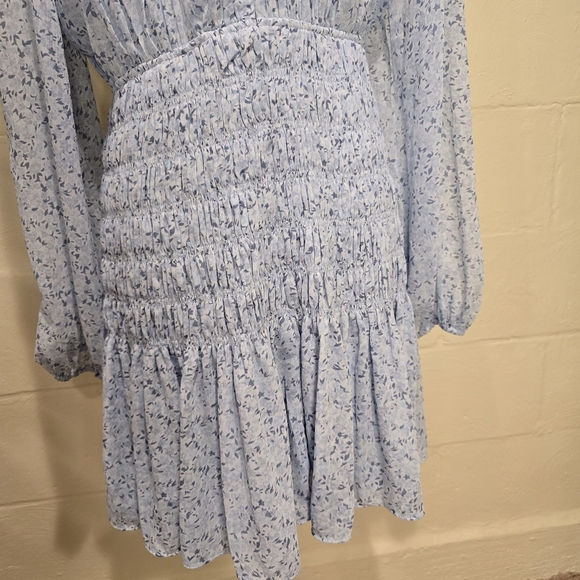 House of Harlow 1960 Shona Joy Mockneck Long Sleeve Smocked Mini Dress Blue L. - Picture 6 of 13